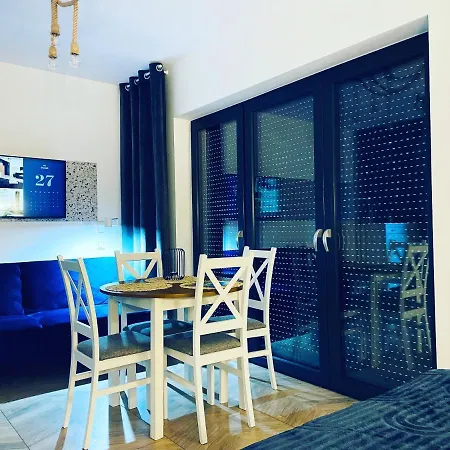 Port Przewloka - Apartamenty Устка Екстер'єр фото
